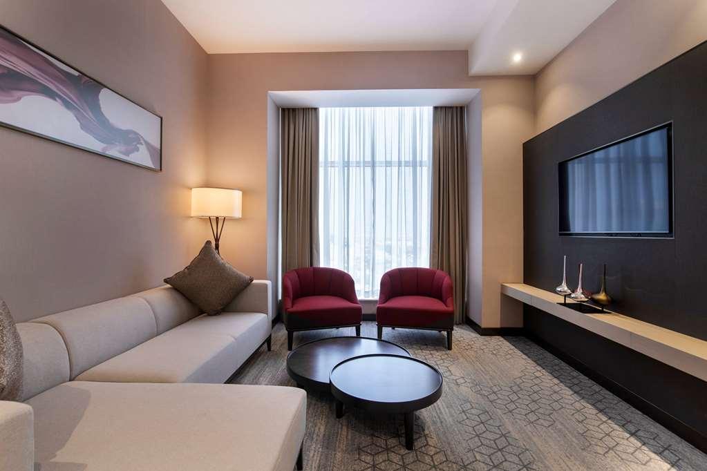 Ramada By Wyndham Riyadh King Fahd Road Номер фото
